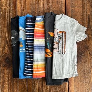 Bundle of Boys Gap Short Sleeve Shorts S